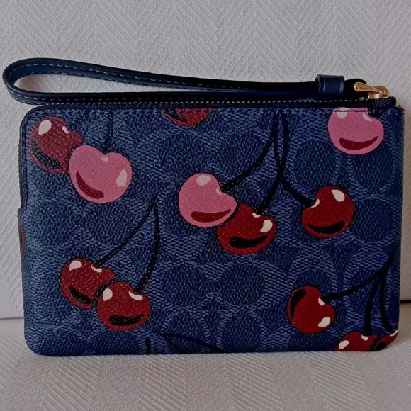 Coach Corner Zip Wristlet In Signature Canvas With Cherry Print NWT - Picture 2 of 8